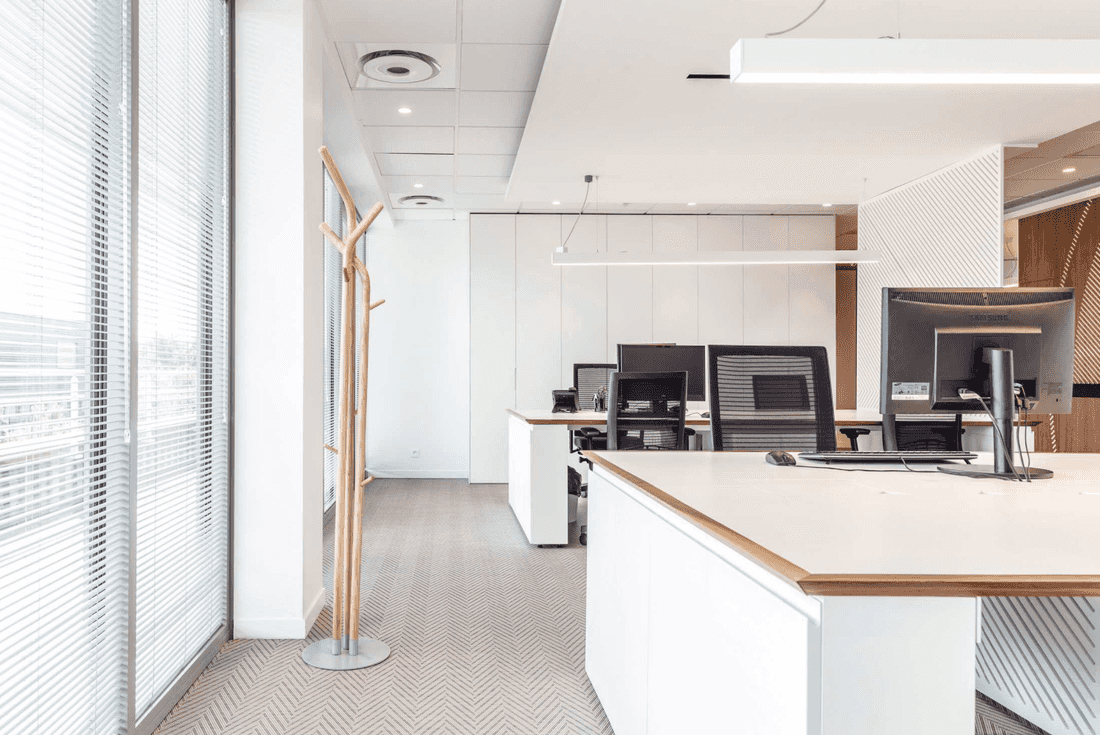 Corporate office space interior design in Marseille