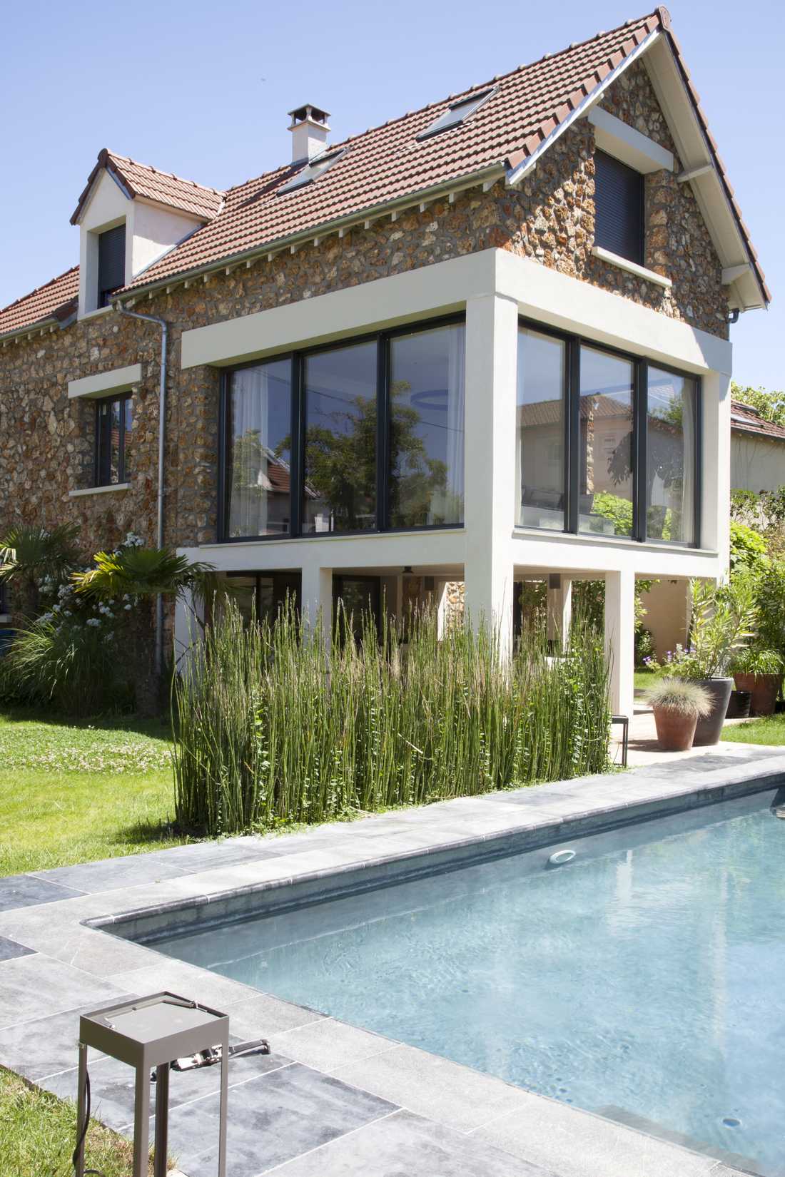 Extension et surélevation d'une maison de type meuliere à Marseille