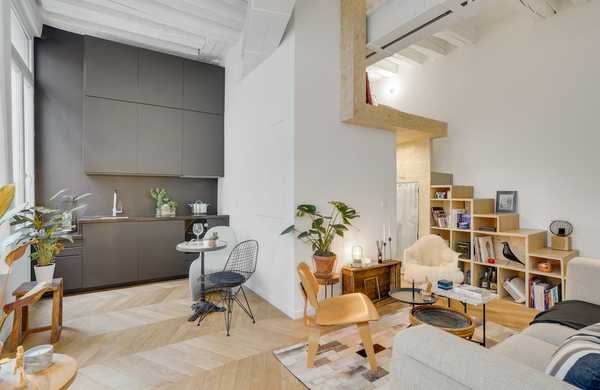 Aménagement d'un studio en duplex de 26m² - le séjour et la cuisine
