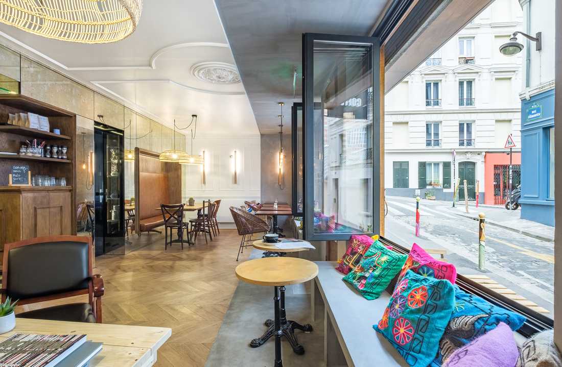 Aménagement d'un café chic par un architecte spécialiste de l'architecture commerciale à Marseille