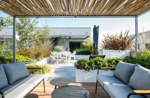 Aménagement de la terrasse d'un appartement de 60m² à Marseille