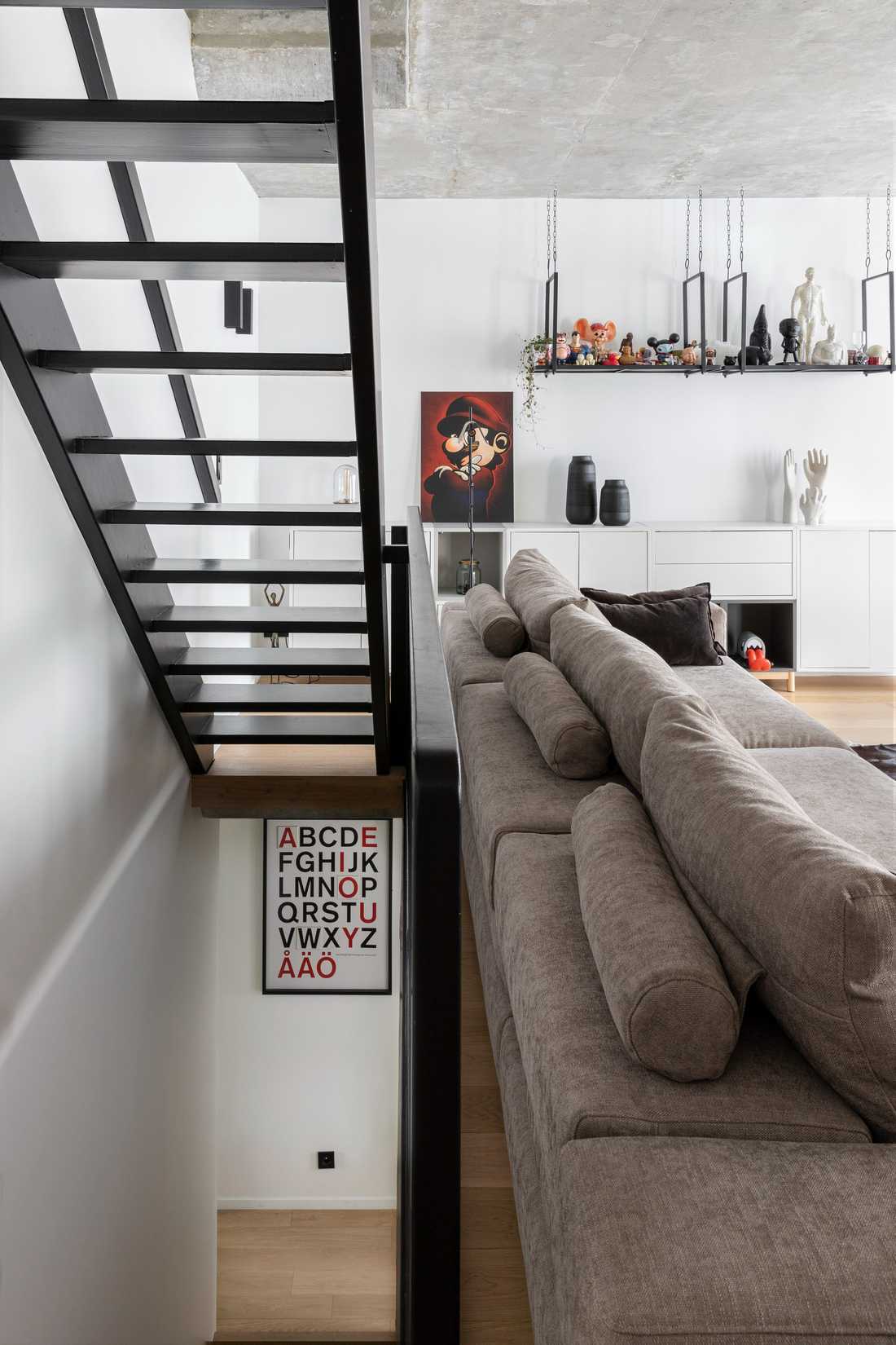 Escalier intérieur d'un triplex conçu par un architecte à Marseille