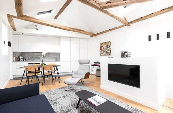 Modernisation d’un appartement duplex sous les combles par un architecte à Marseille