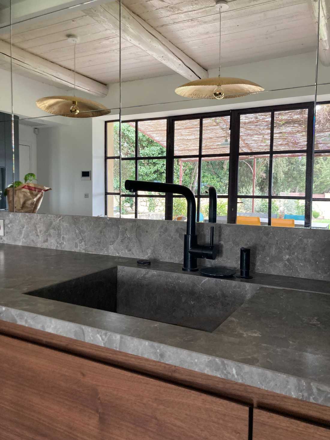 Cuisine aménagée par un architecte d'intérieur à Marseille