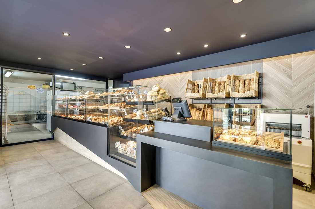 Présentoire d'une boulangerie réalisé sur mesure par un architecte d'intérieur à Marseille